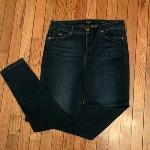 Nine West skinny jeans . Size 12.